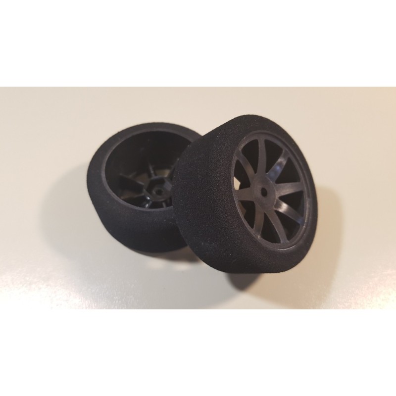 Pneus mousse arrière ENETTI 30 mm 32 shores Pneus mousse arrière ENETTI 30 mm 32 shores